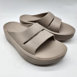 OOFOS OOmega OOahh Platform Wedge Sandal Beige Women's 9